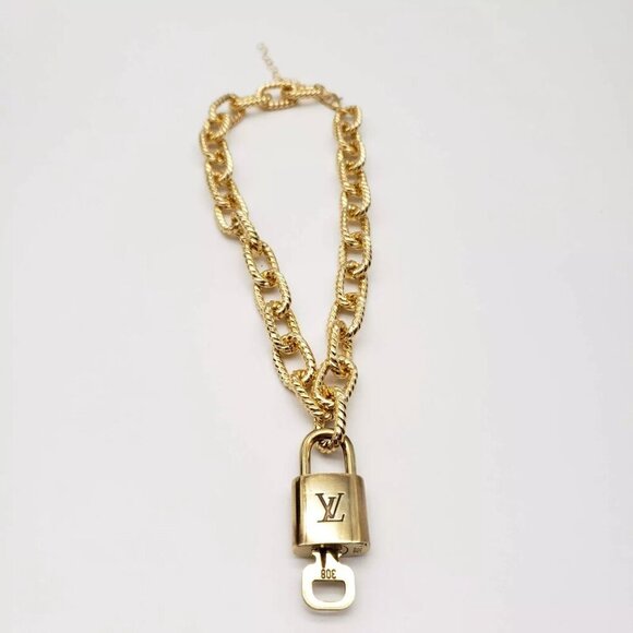 Authentic Louis Vuitton Lock & Key with Unbranded Gold Plated Chain Necklace - Picture 5 of 10